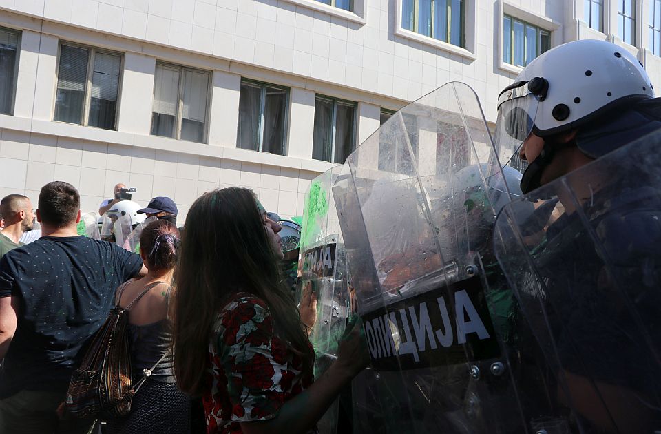MUP o sukobu zbog GUP-a u Novom Sadu: Privedena dvojica, policija očuvala red i mir