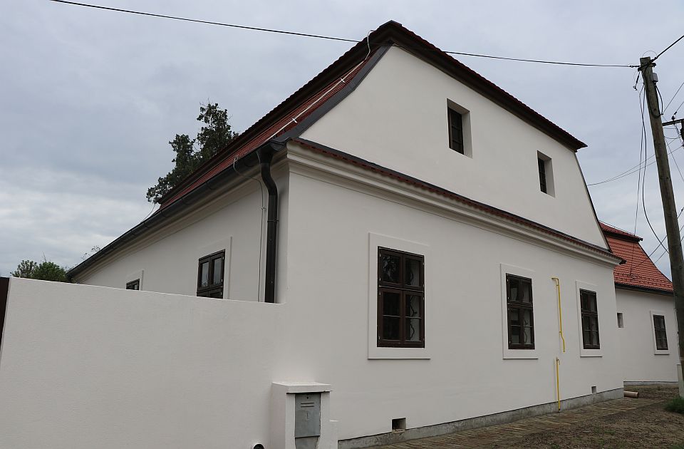 FOTO: Obnovljena najstarija kuća u Novom Sadu - gradili je jezuiti, pogledajte kako sada izgleda