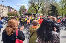FOTO, VIDEO Novosadski studenti stigli u Sremsku Mitrovicu: Posluženje i 