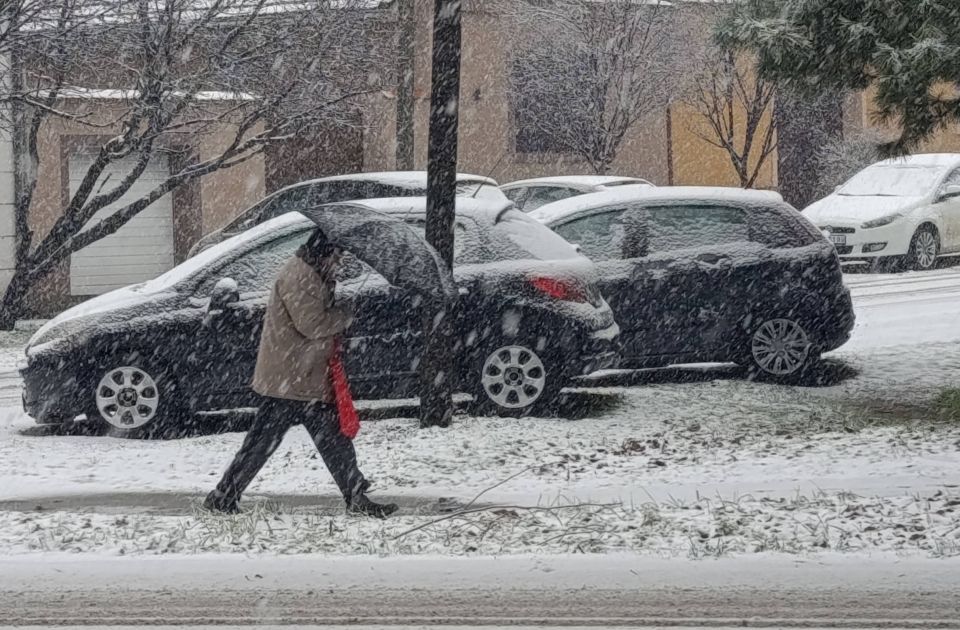Problemi zbog snega širom Srbije: Proglašena vanredna situacija u više mesta