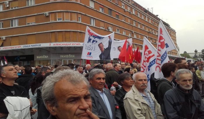 Vučić: Pametniji popušta, pomeramo skup u Novom Sadu na 11. april
