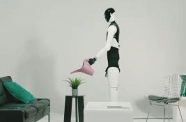 Sve popularnije zanimanje - trener robota za kućne poslove, zarada i do 900 dolara mesečno