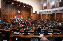 Završena sednica Skupštine Srbije, sutra glasanje