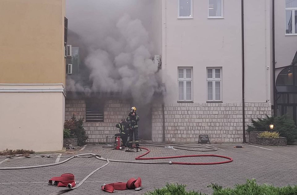 FOTO, VIDEO: Lokalizovan požar u Jovana Subotića