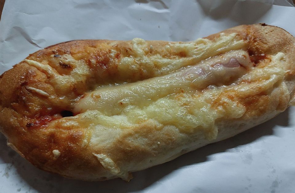 Turbo food: Pica-viršla iz novosadskih pekara - samo da Italijani ne saznaju