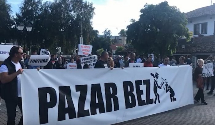 U Novom Pazaru protest iz solidarnosti zbog sugrađanina kog je navodno pretukla policija