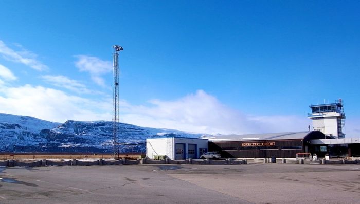 Norveška u ponedeljak zatvara luke i aerodrome