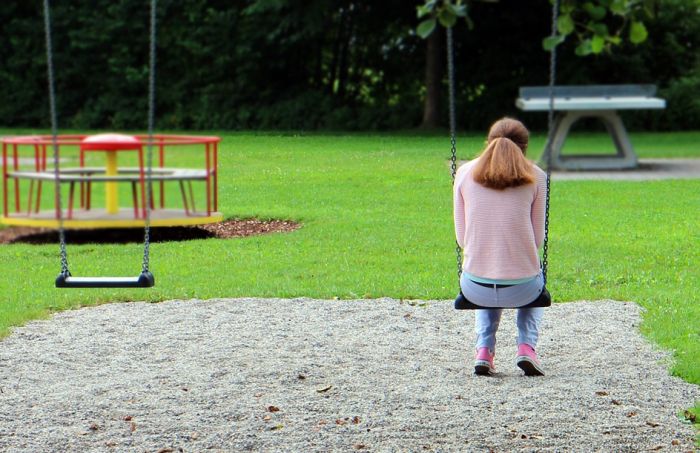 Starac polno uznemiravao devojčice u parku u Zemunu