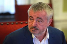 Bajatović: Država treba još više da se zadužuje