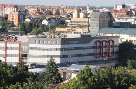 Dvoje povređenih u požaru u Industrijskoj zoni na lečenju u KCV-u, oboje stabilno