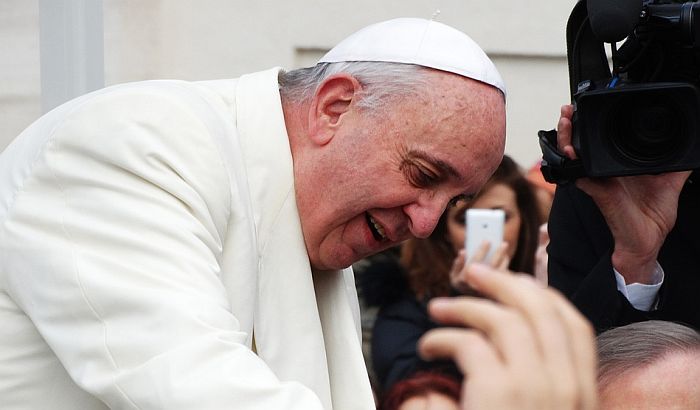 Papa Franja dolazi na Balkan