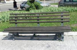 Temerin kupuje nove klupe i kante za smeće koje će koštati dva miliona dinara