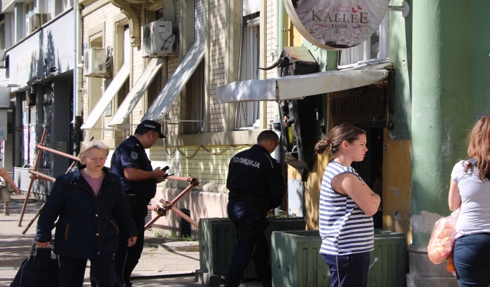 FOTO: Masovna kafanska tuča na Trgu mladenaca, intervenisale hitna pomoć i policija