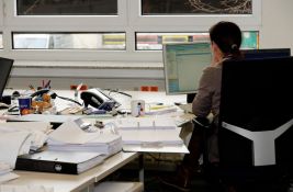 Počeo da radi Kontakt centar o Alimentacionom fondu: Ovo je broj telefona za sve informacije