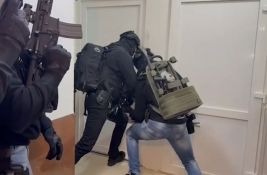 VIDEO: Devetoro uhapšeno zbog šverca 70 migranata od Beograda do Subotice