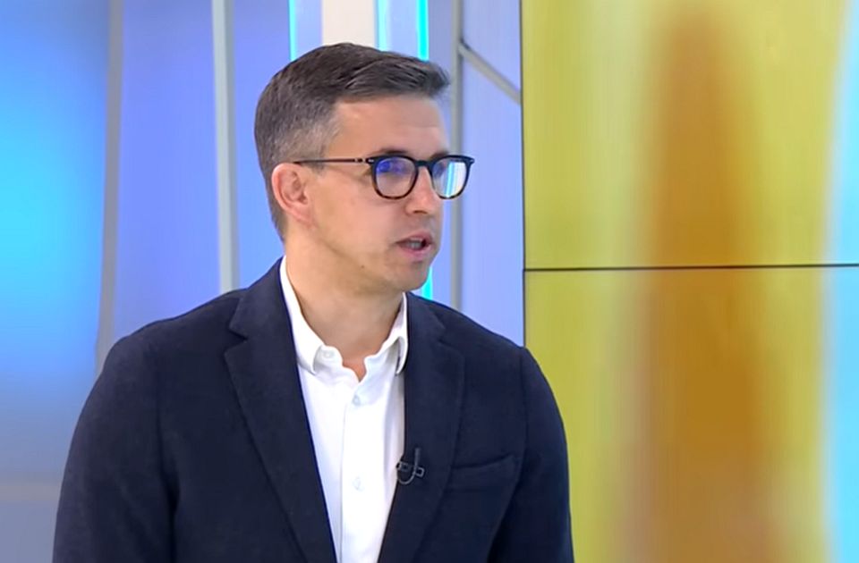 Politički konsultant Milenković: Režim puca po šavovima, prešao u fazu neograničenih zločina