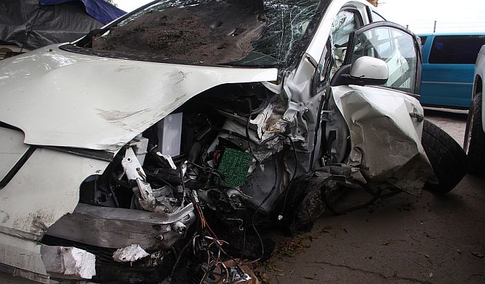 Tri osobe poginule u saobraćajnoj nesreći kod Zaječara