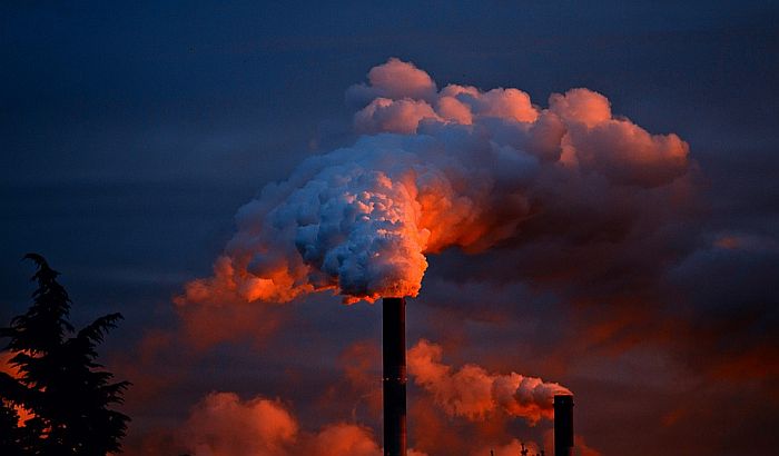 Vazduh u Užicu opasan po zdravlje zbog smoga Vazduh u Užicu opasan po zdravlje zbog smoga