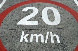 Finci traže da se u stambenim zonama brzina vozila ograniči na 20 km/h