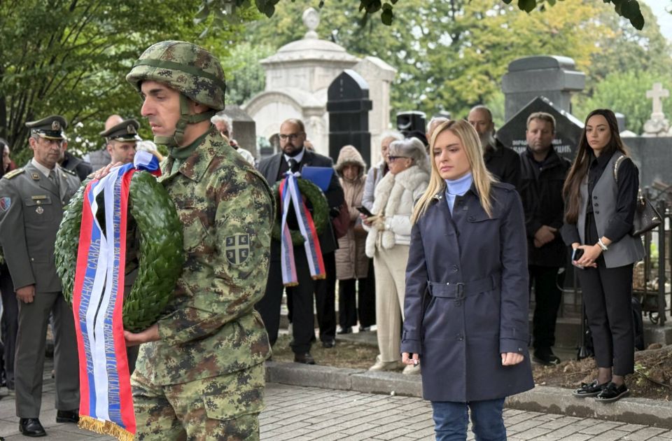 Polaganjem venaca obeleženo 52 godine od smrti Milunke Savić