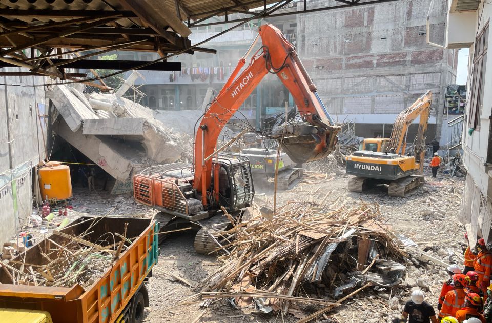 Urušavanje škole u ​​Indoneziji: Broj žrtava porastao na 45