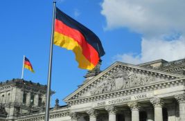 Antivakseri u Nemačkoj planirali ubistvo premijera Saksonije, policija pretražuje lokacije