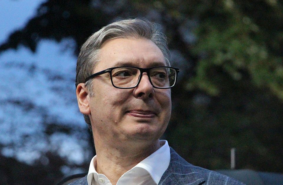 Vučić okrivio "blokadere" za ometanje fudbalera u Leskovcu, studenti mu odgovorili