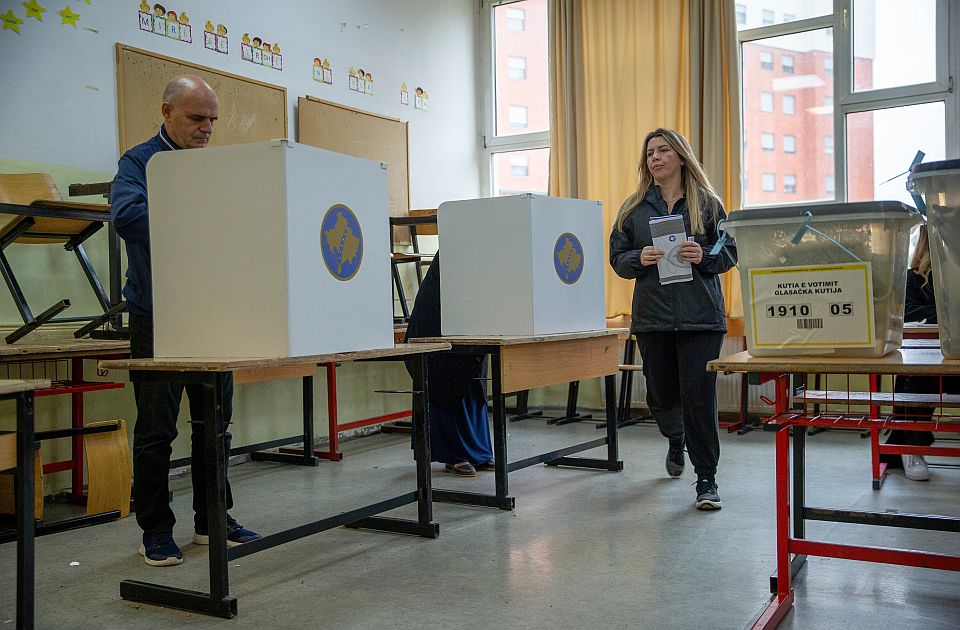 U prvom krugu izabrani predsednici 17 opština na Kosovu, Vučić proglasio ubedljivu pobedu Srpske liste