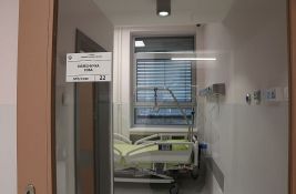 Zabranjene posete pacijentima u Kliničkom centru Vojvodine zbog kovida