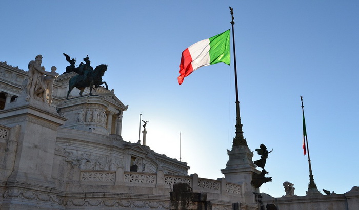 U Italiji više od 8.800 novih slučajeva korone