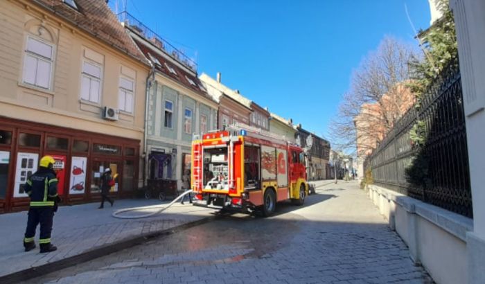 Detalji požara u centru Novog Sada: 