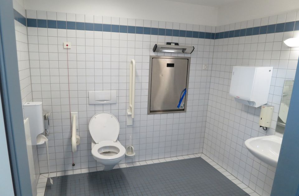 Centar Bačke Topole dobija javni toalet vredan više od 84.000 evra