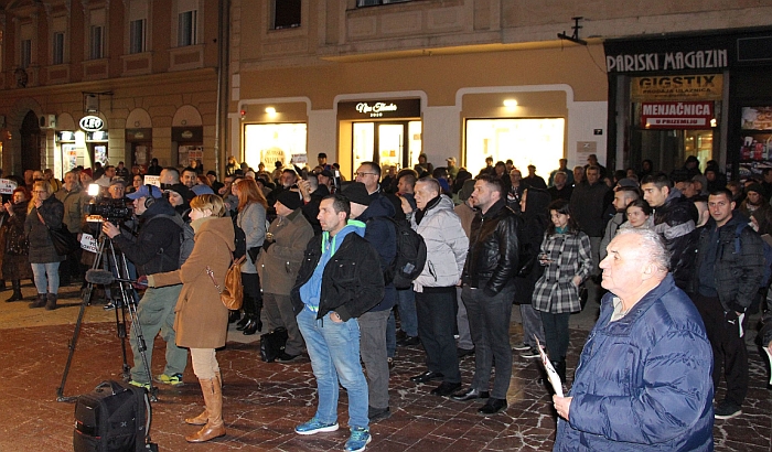 Protest "U bojkot za Novi Sad" večeras na Pozorišnom trgu