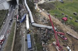Poginulo najmanje 42 ljudi: Nakon železničke nesreće u Grčkoj smenjen šef stanice