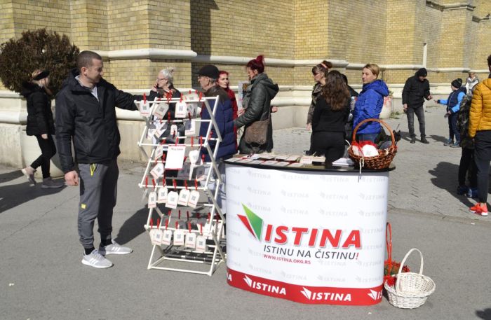 Stranka "Istina" na čelu sa Ivanom Vujasin izlazi na izbore, u kampanju kreće iz Novog Sada 