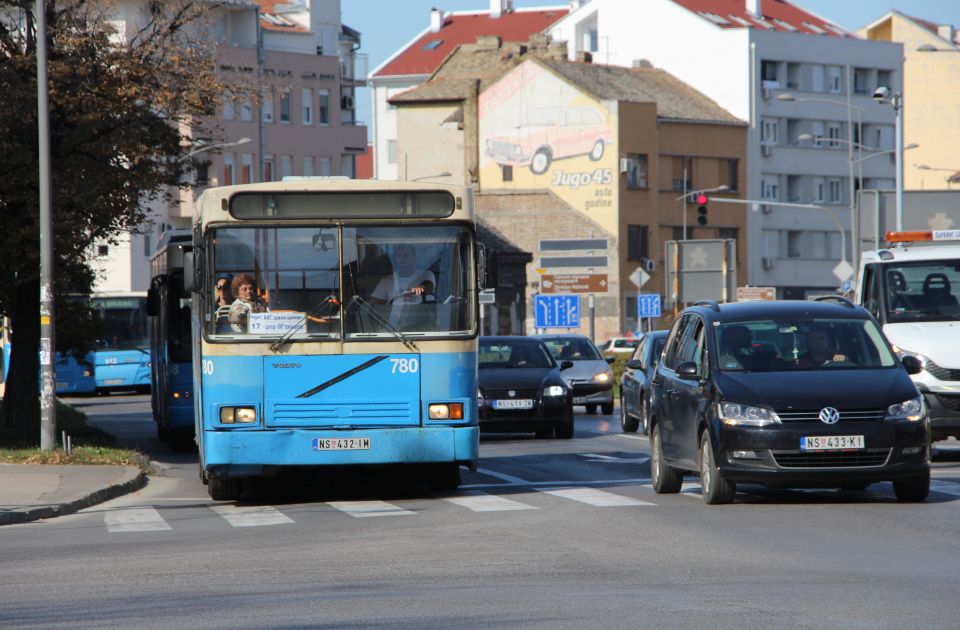 SSP: JGSP "Novi Sad" pred kolapsom zbog uhlebljenja SNS botova