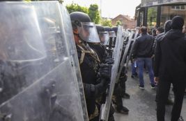Više od 50 osoba povređeno u sukobima u Zvečanu