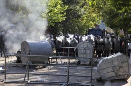Brojne reakcije na dešavanja na severu Kosova: Velika potreba za deeskalacijom sukoba