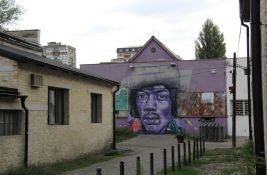 Novosadski slikar Geza Vereckei na meti huligana u Kineskoj četvrti