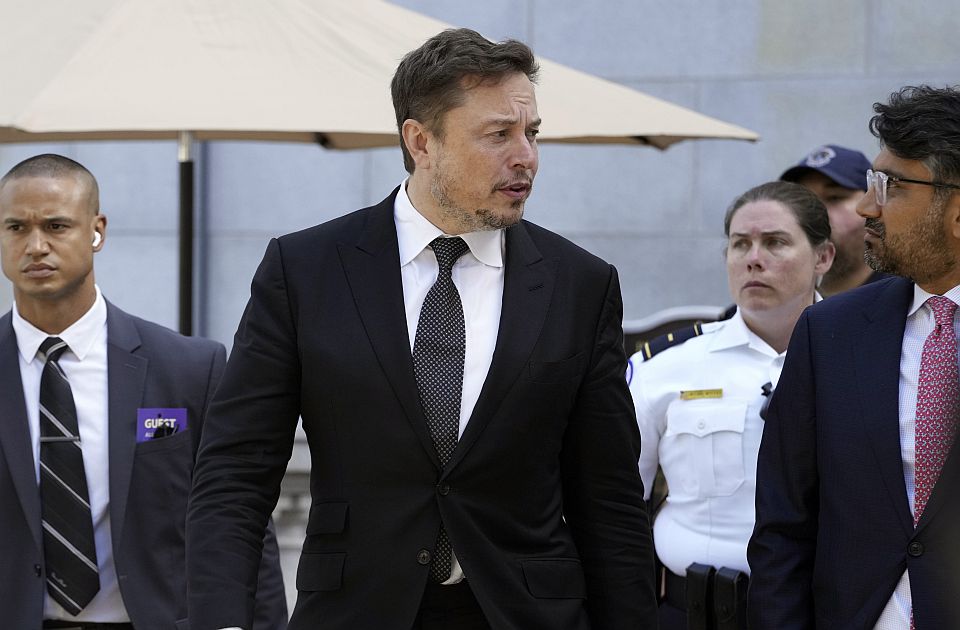 Tesla isplatila Ilonu Masku "neshvatljivih" 56 milijardi dolara, sudija rekla: Ne može