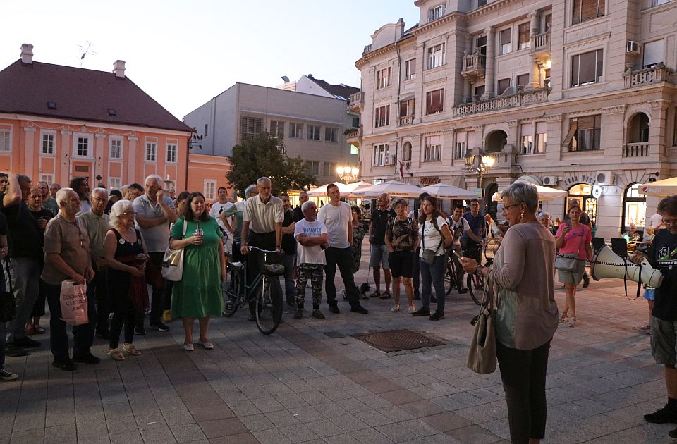 VIDEO: Mali broj građana na 14. protestu "Novi Sad protiv nasilja"