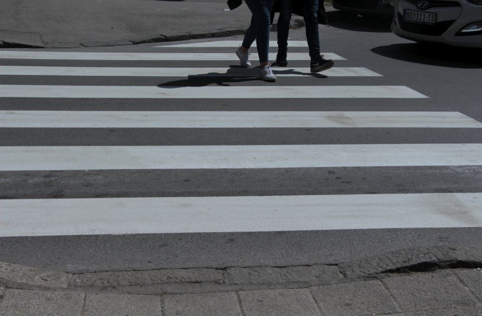 Novosađanka sa Podbare prozvala nadležne: Najavili pešački prelaz, od njega ništa