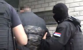 VIDEO: Uhapšena kriminalna grupa koja je podvodila devojke u iznajmljenim stanovima u Beogradu
