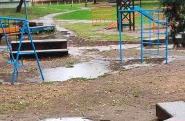 Igralište u Balzakovoj u lošem stanju, grad najavljuje popravku