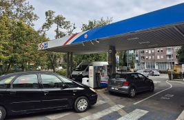 FOTO, VIDEO Prvi dan sankcija NIS-u: Obišli smo pumpe u Novom Sadu - zasad sve normalno
