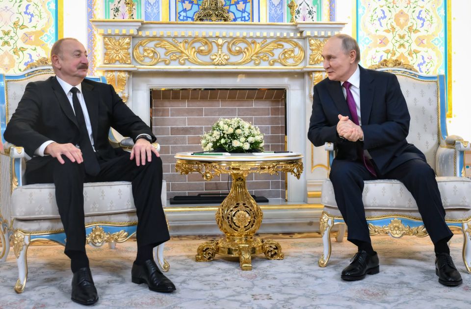 Putin potvrdio odgovornost ruske vojske za pad azerbejdžanskog aviona krajem prošle godine Putin potvrdio odgovornost ruske vojske za pad azerbejdžanskog aviona krajem prošle godine