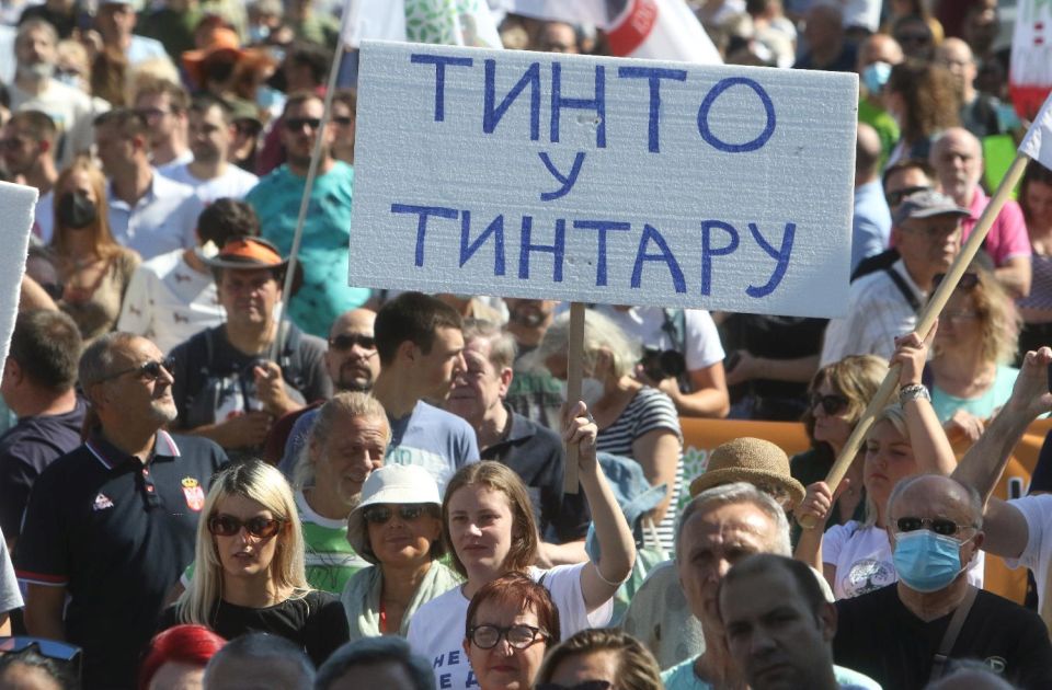 FOTO Građani traže rešavanje ekoloških problema, Rio Tintu poručeno: "Marš iz Srbije"