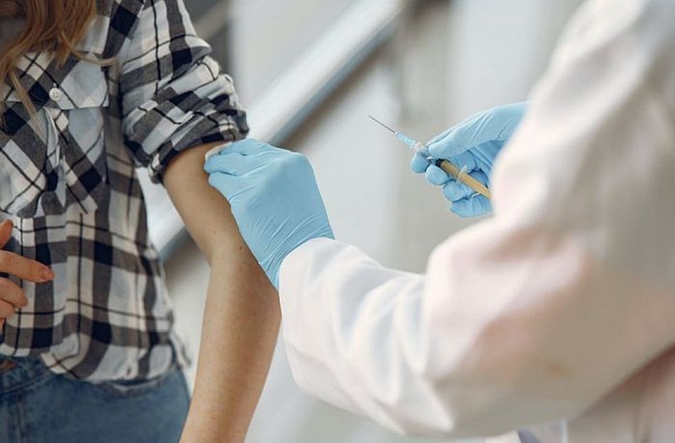 HPV vakcina od marta dostupna o trošku RFZO, namenjena mladima do 19 godina