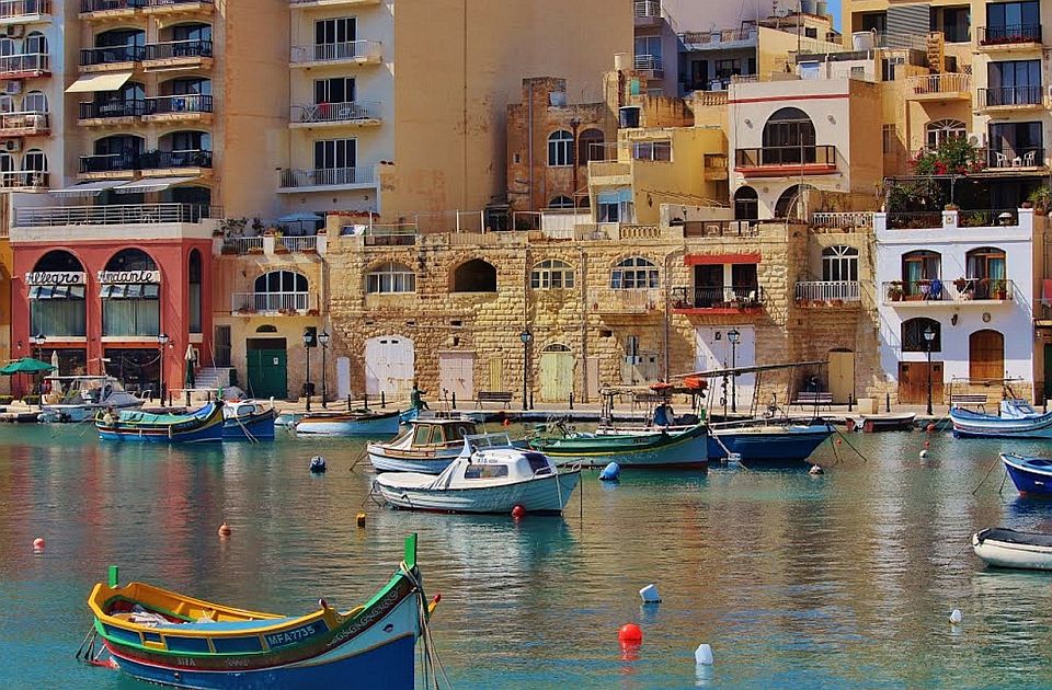 Na današnji dan: Rođeni Mladenović, Koen i Liam Galager, Malta postala nezavisna