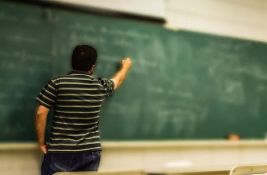 Dekan Roglić: Katastrofalna situacija - do 7.000 nastavnika odlazi u penziju, nema ko da ih zameni